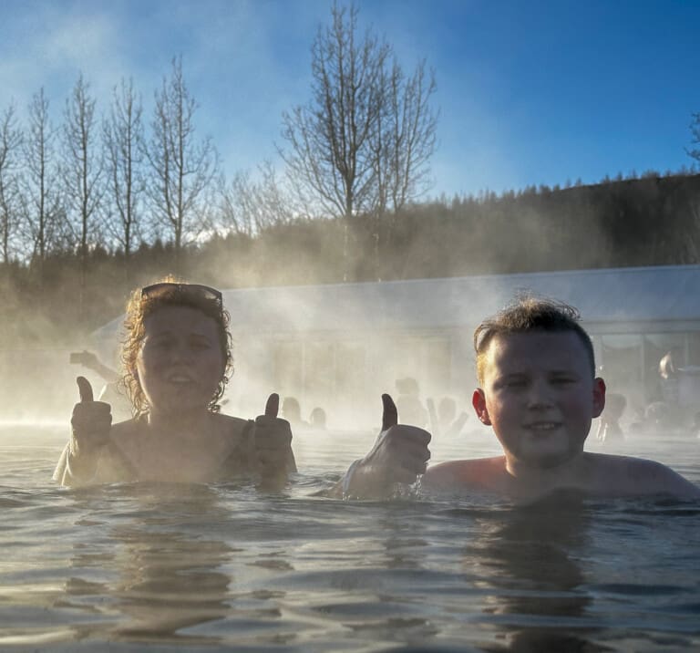 Secret Lagoon – gorące jezioro [Islandia 2024]