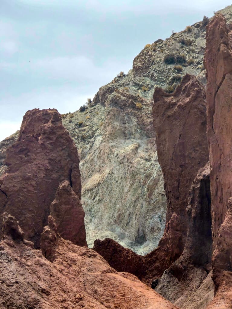 Valle del Arcoiris – Kolorowa Dolina w Atacamie