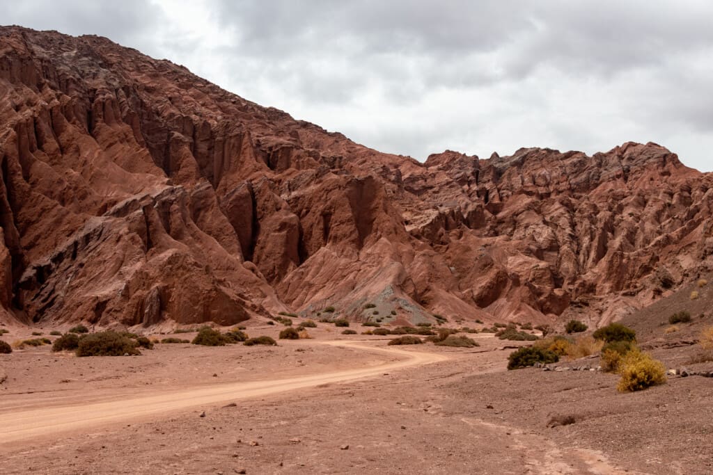 Valle del Arcoiris – Kolorowa Dolina w Atacamie