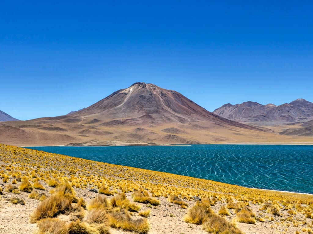Lagunas Miscanti i Miñiques – surowe piękno Chile