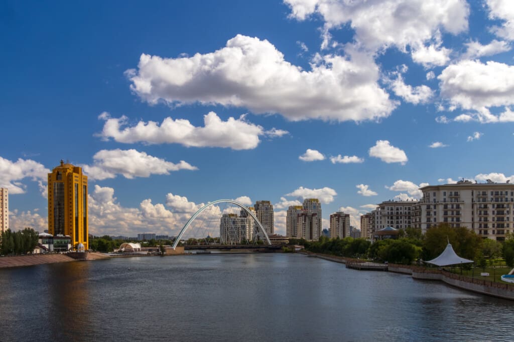Astana, nad rzeką Esil